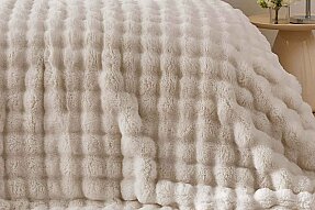 Merinos Angora Kürk Bubble Tavşan Tüyü Battaniye 220X240 Kutulu Bej - 2